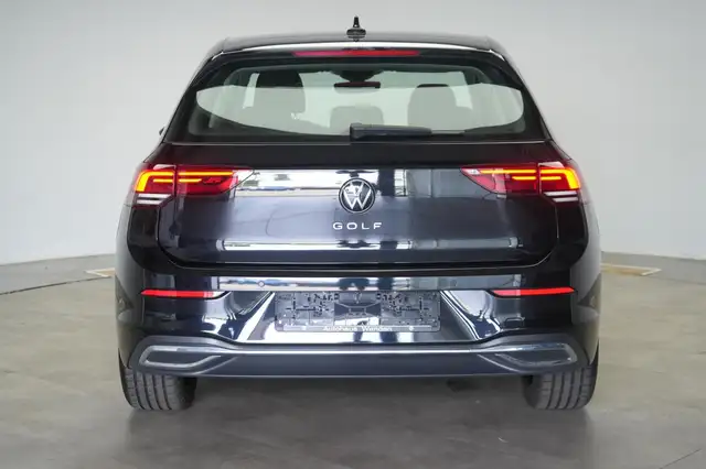Volkswagen Golf view 5