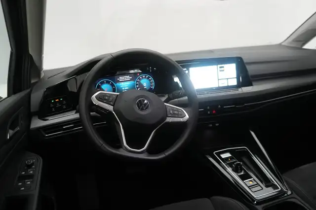 Volkswagen Golf view 14