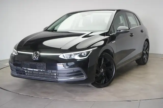 Volkswagen Golf view 3