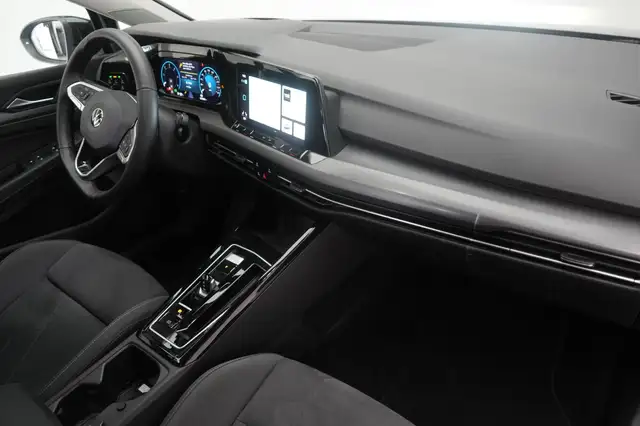 Volkswagen Golf view 8