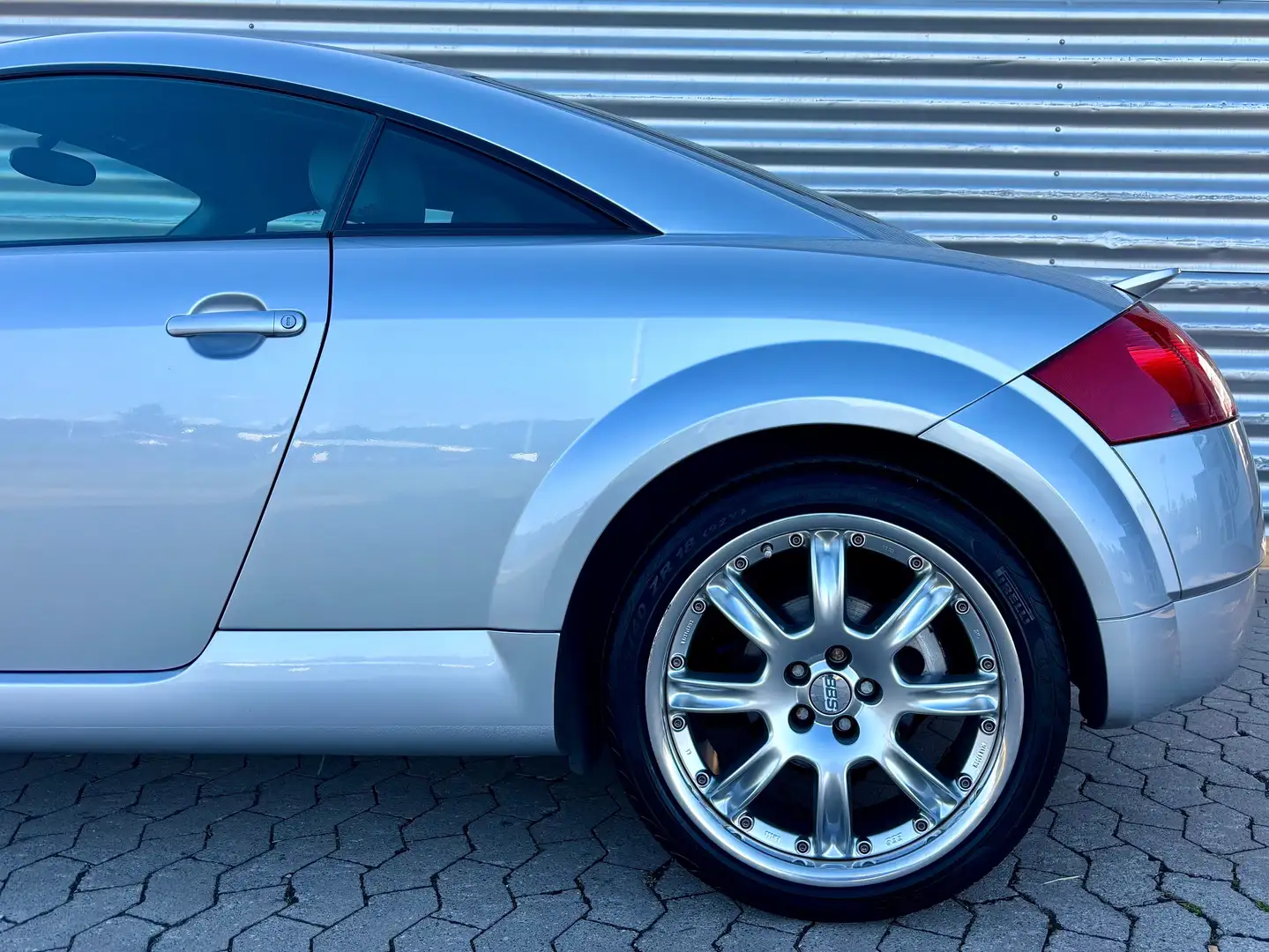 Audi TT 1.8 T Coupe Quattro Xenon BOSE Leder aus 2. Hand Zilver - 2