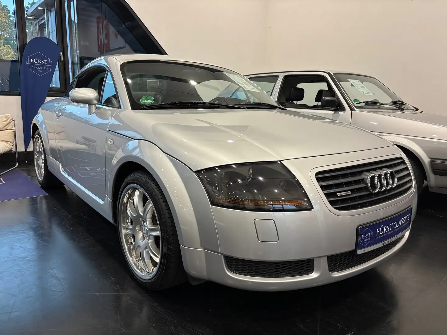 Audi TT 1.8 T Coupe Quattro Xenon BOSE Leder aus 2. Hand Silber - 1