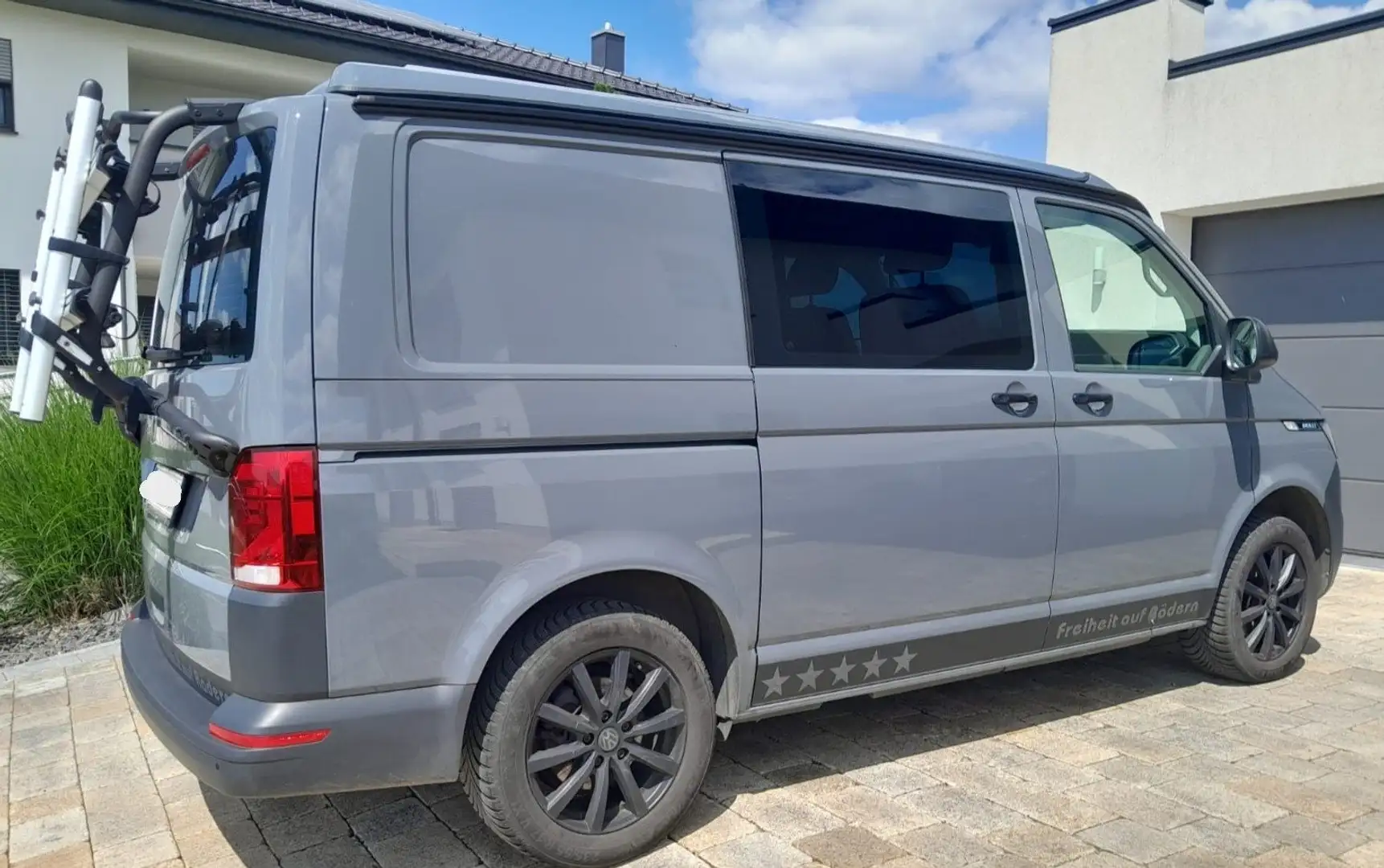 Volkswagen T6.1 Transporter Vollausgestatteter Camper mit Schlafdach Gris - 1