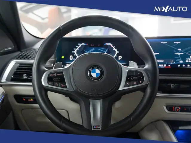 BMW X6 view 12