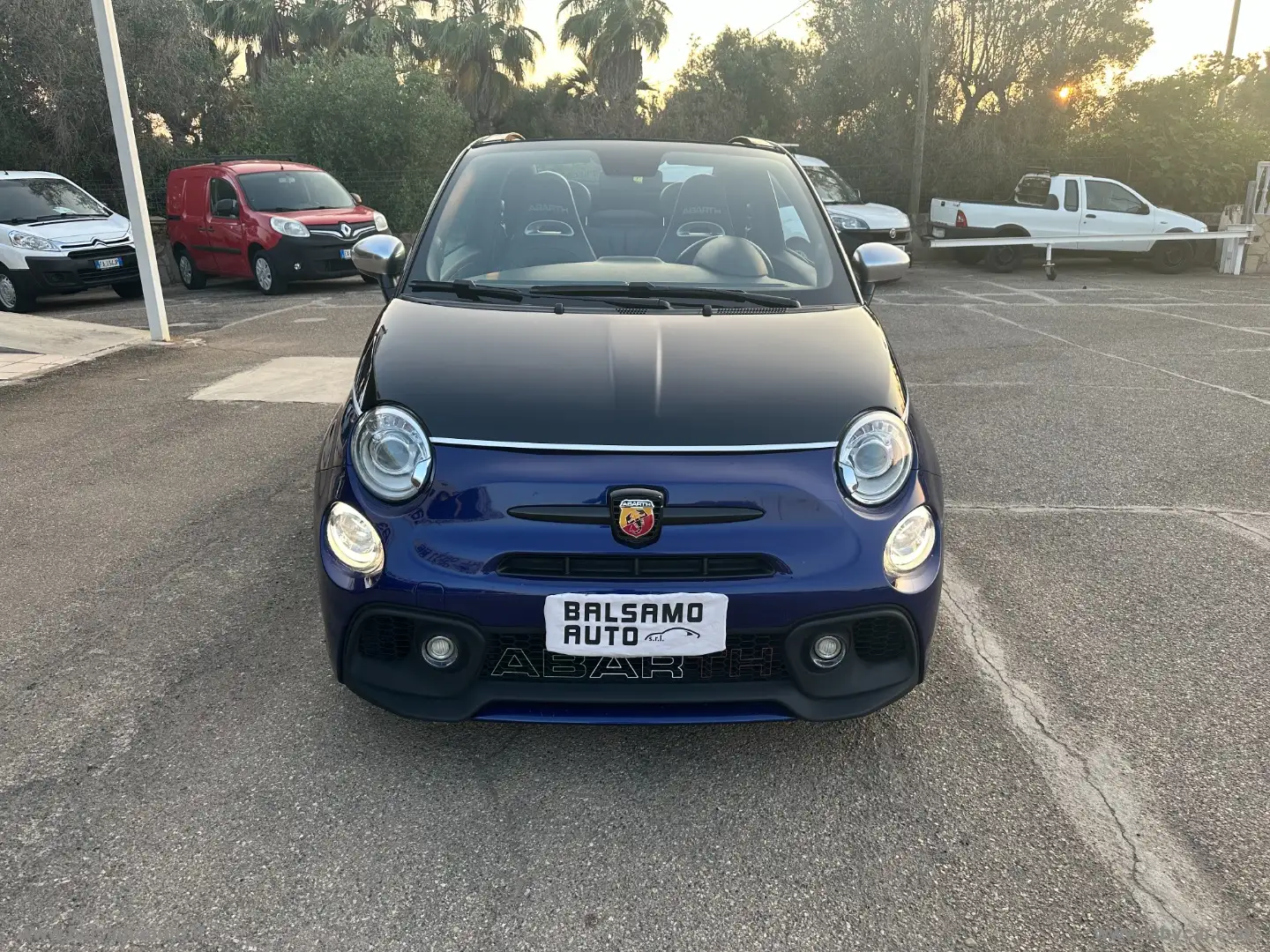 Abarth 595 C 1.4 Turbo T-Jet 165 CV Turismo Azul - 2