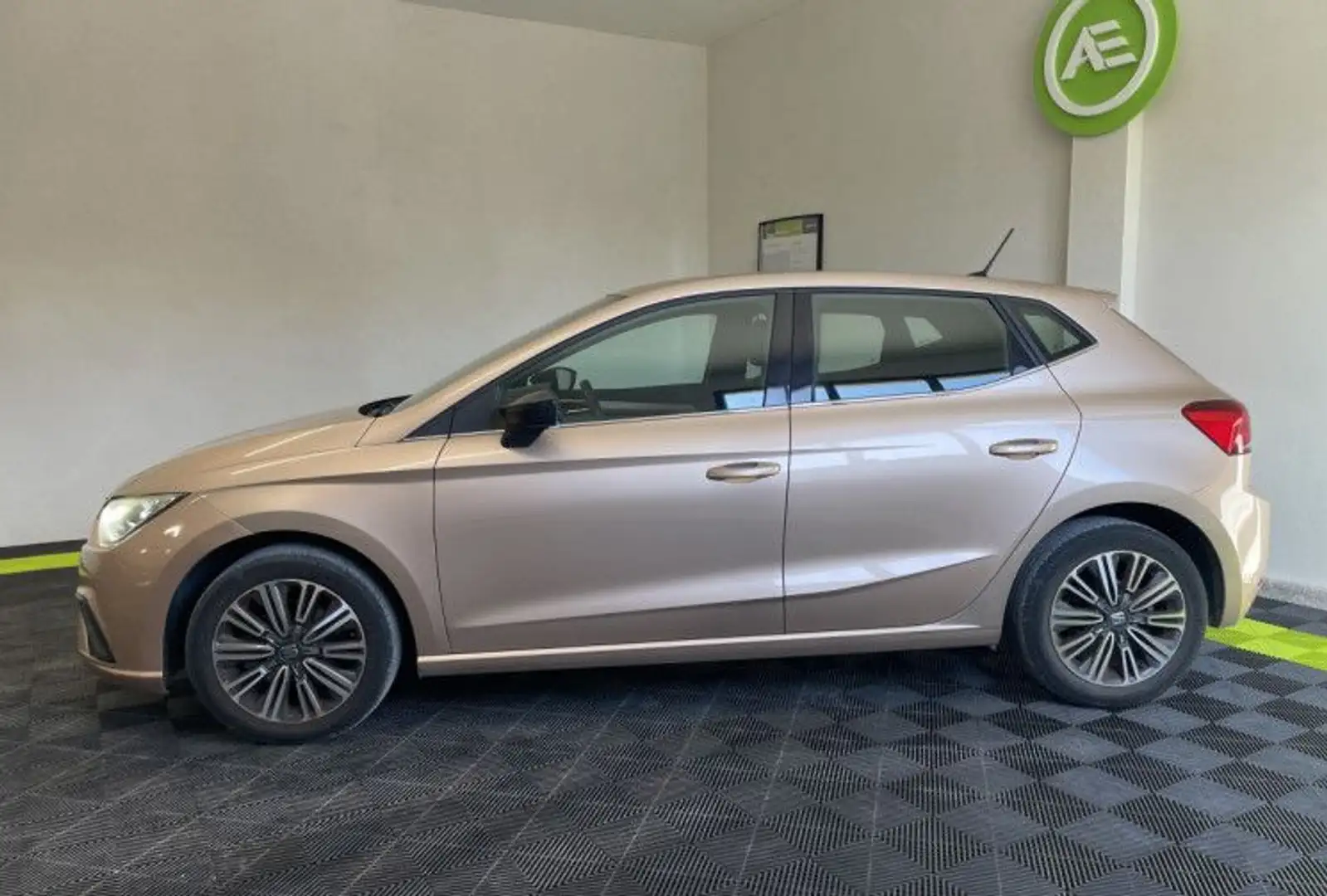 SEAT Ibiza 1.0 EcoTSI 115ch Start/Stop Xcellence Or - 2