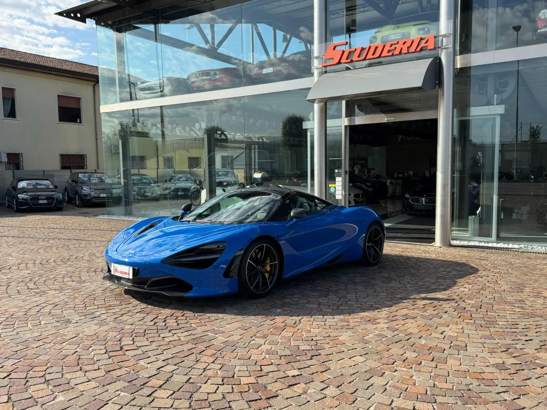 맥라렌 720S 720 2021 파랑 사진 3