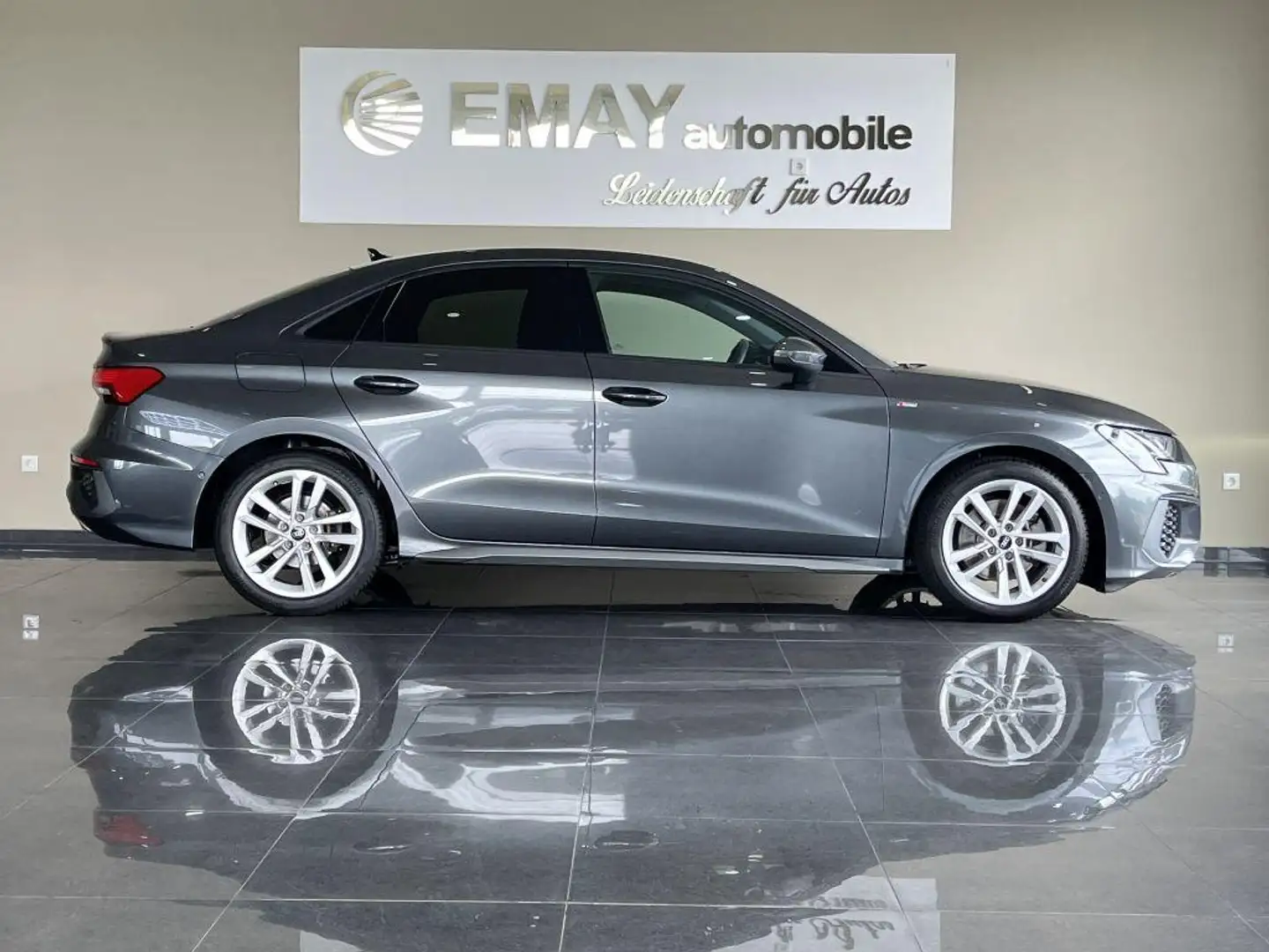 Audi A3 35 TFSI S line/Navi/LED/Leder/ Grau - 2