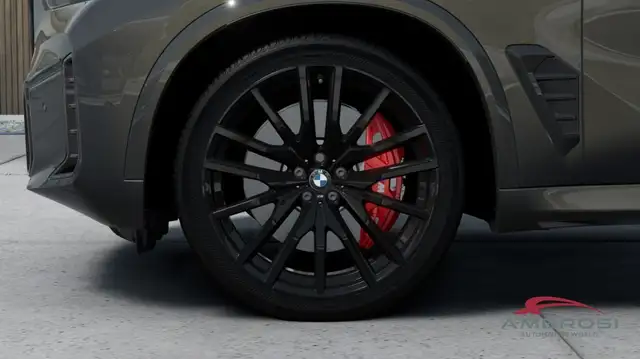 BMW X5 view 8