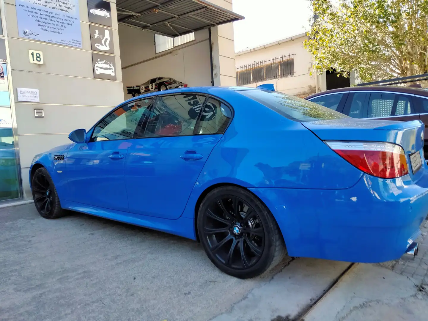 BMW M5 e 60 Bleu - 1
