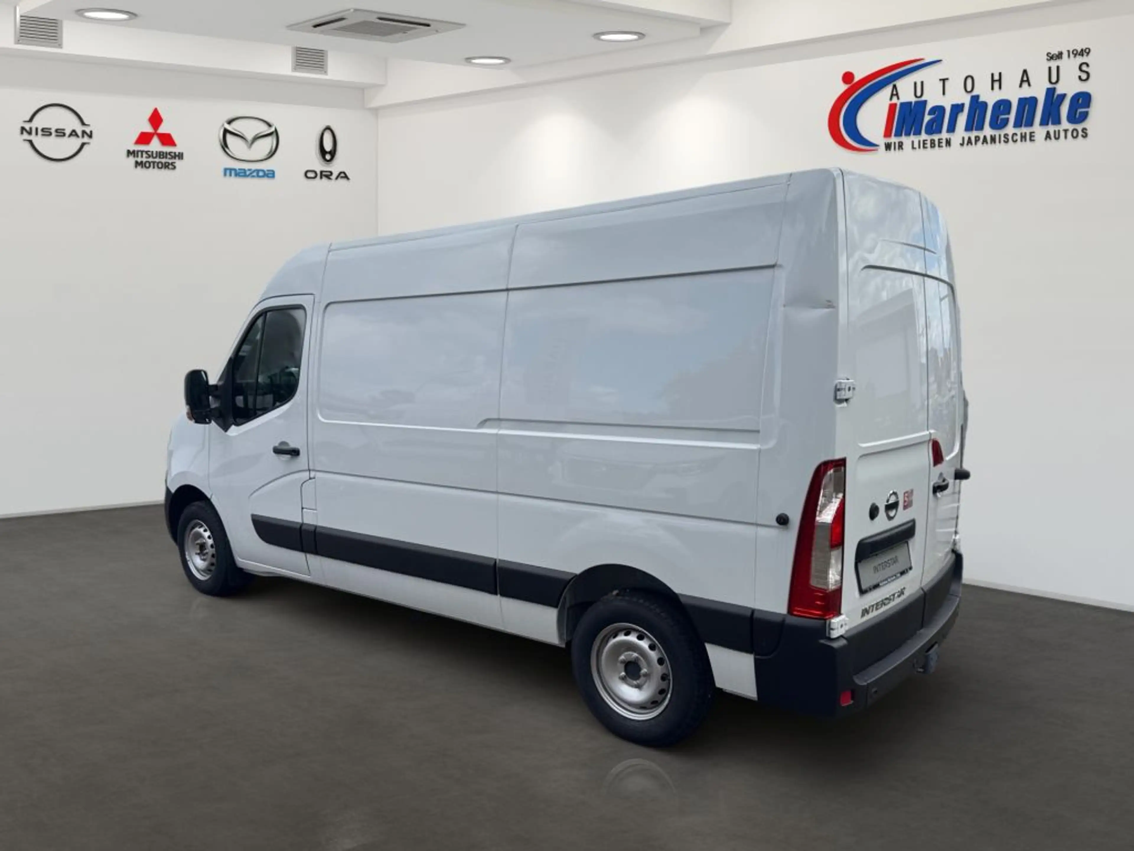 Nissan Interstar L2H2 3,5 dCi 105 FWD Acenta — photo 3