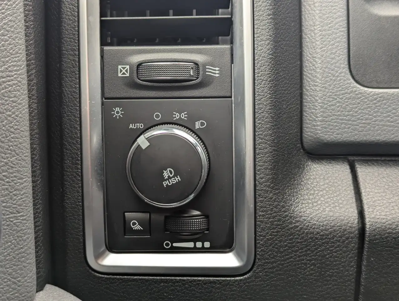 RAM 2500 photo RAM 2500