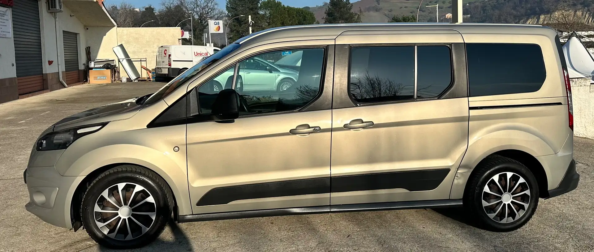 Ford Tourneo Connect 7 posti lungo Бронзовий - 2
