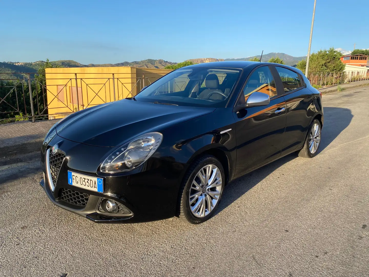 Alfa Romeo Giulietta Giulietta 1.6 JTDM Super 120cv Nero - 1