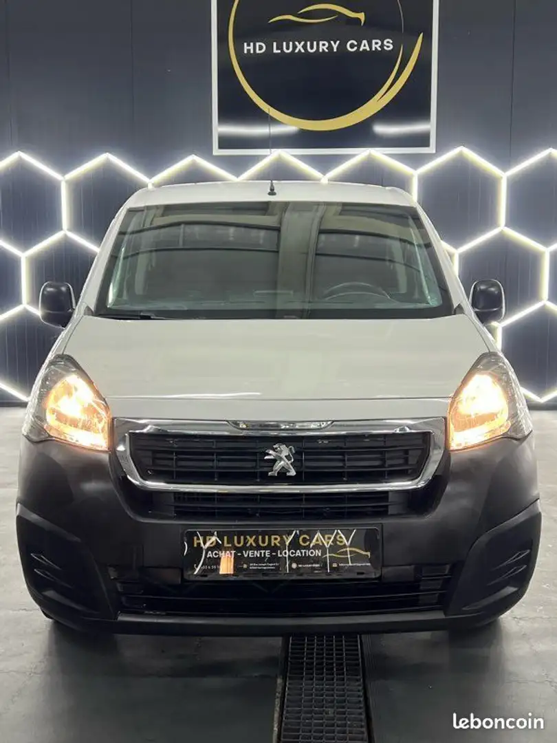 Peugeot Partner Fourgon Long BlueHDI Avantage Édition Blanc - 2