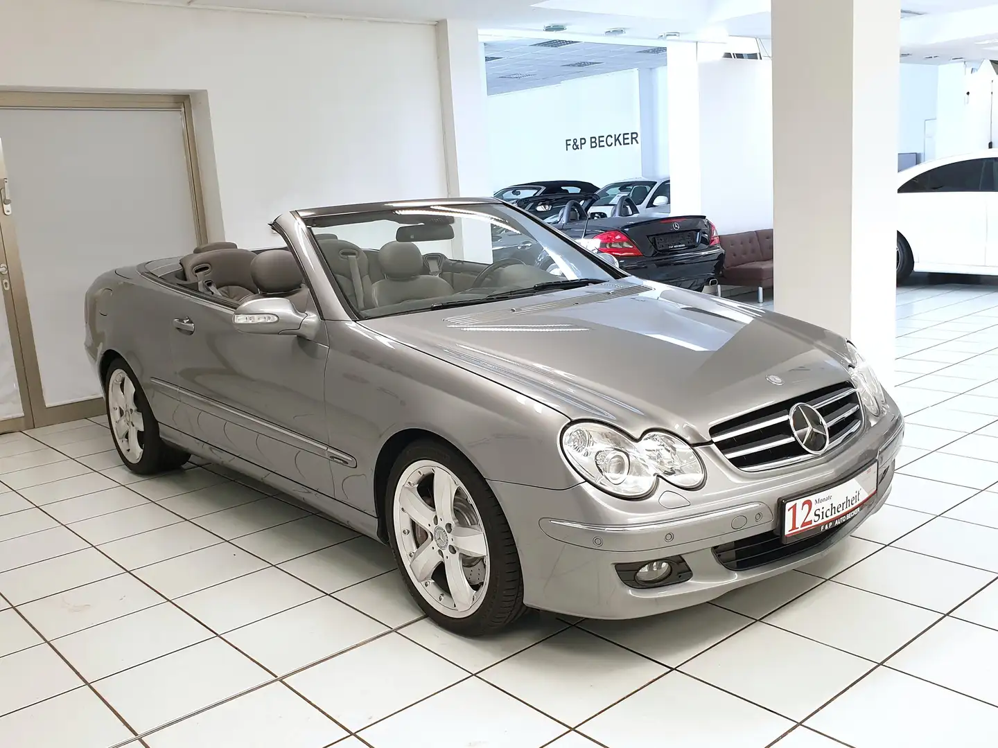 Mercedes-Benz CLK 500 Cabrio 7G Sport 2.Hand Scheckheft MB Deutsches KFZ Šedá - 2