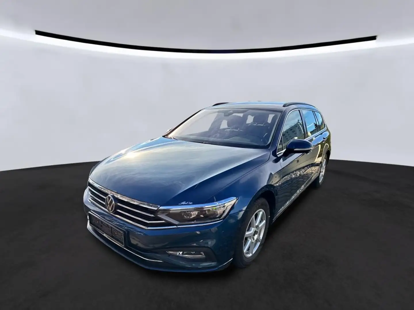 Volkswagen Passat Variant 2.0 TDI BUSINESS +AHK +IQ.LIGHT +ACC +RKAM +NAVI Blau - 2