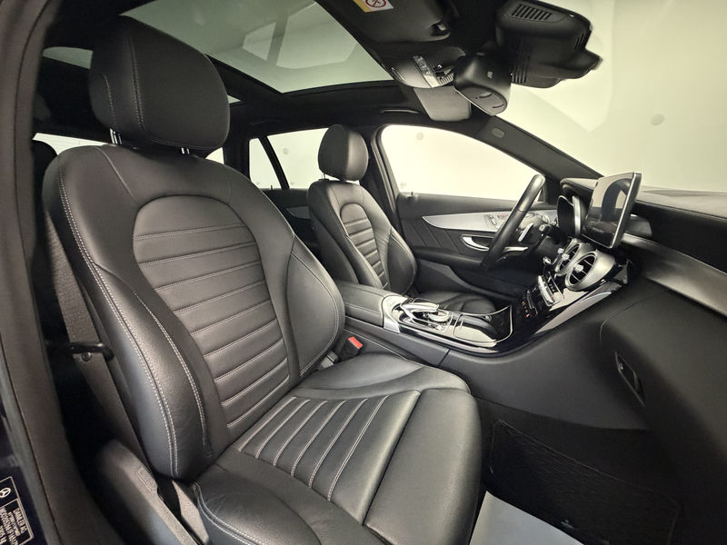 Mercedes-Benz C 400 T 4M AMG Pano HUD Burmester ILS-LED Distr+ — photo 11
