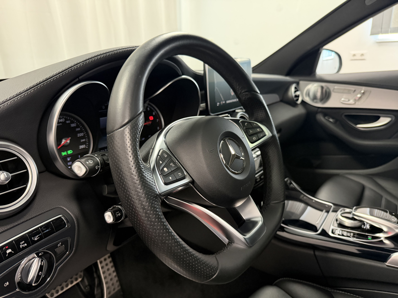 Mercedes-Benz C 400 T 4M AMG Pano HUD Burmester ILS-LED Distr+ — photo 10