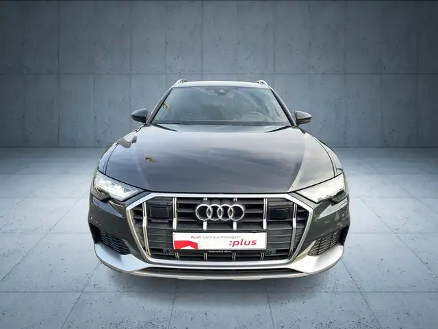 Audi A6 Allroad view 8