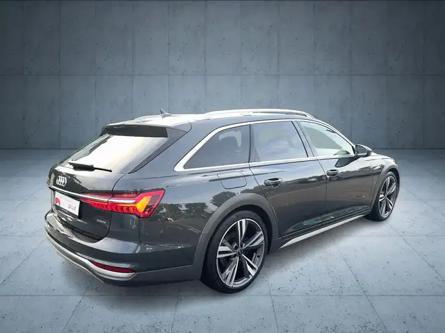 Audi A6 Allroad view 5