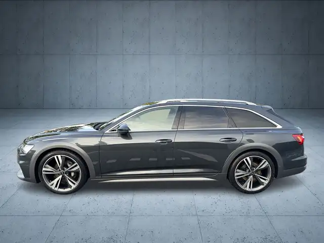 Audi A6 Allroad view 2