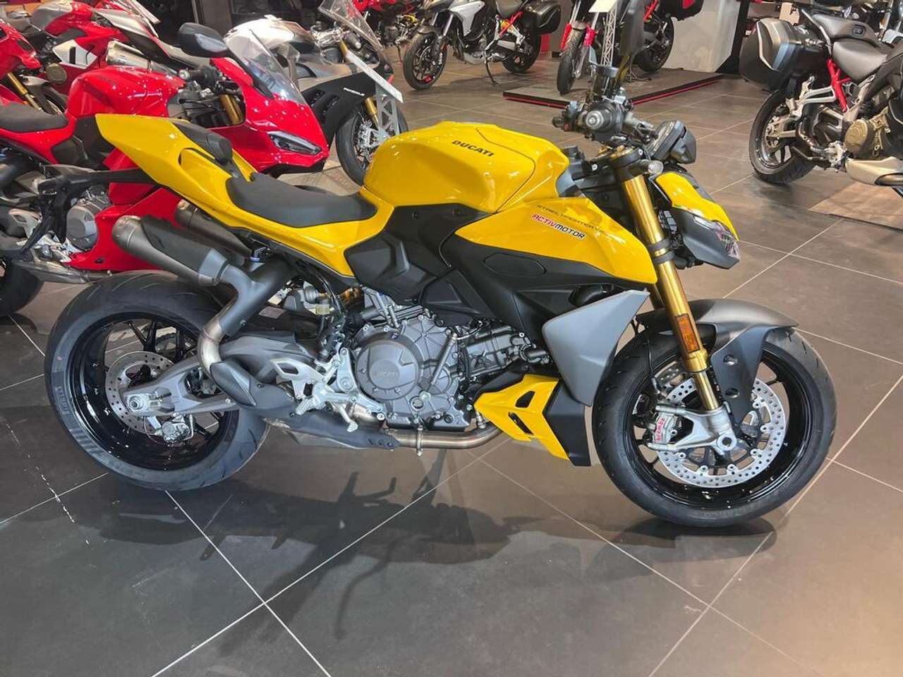 Ducati Streetfighter Streetfighter V2 S 890 my25