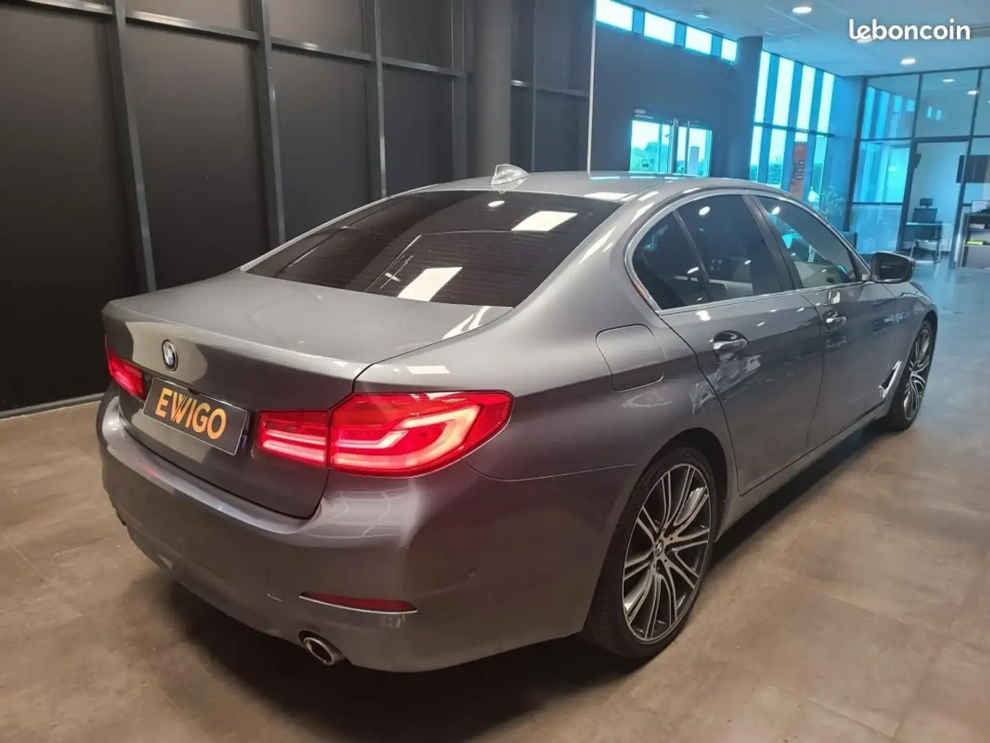 BMW 518 518dA 150ch BUSINESS DESIGN BVA8 Gris - 2