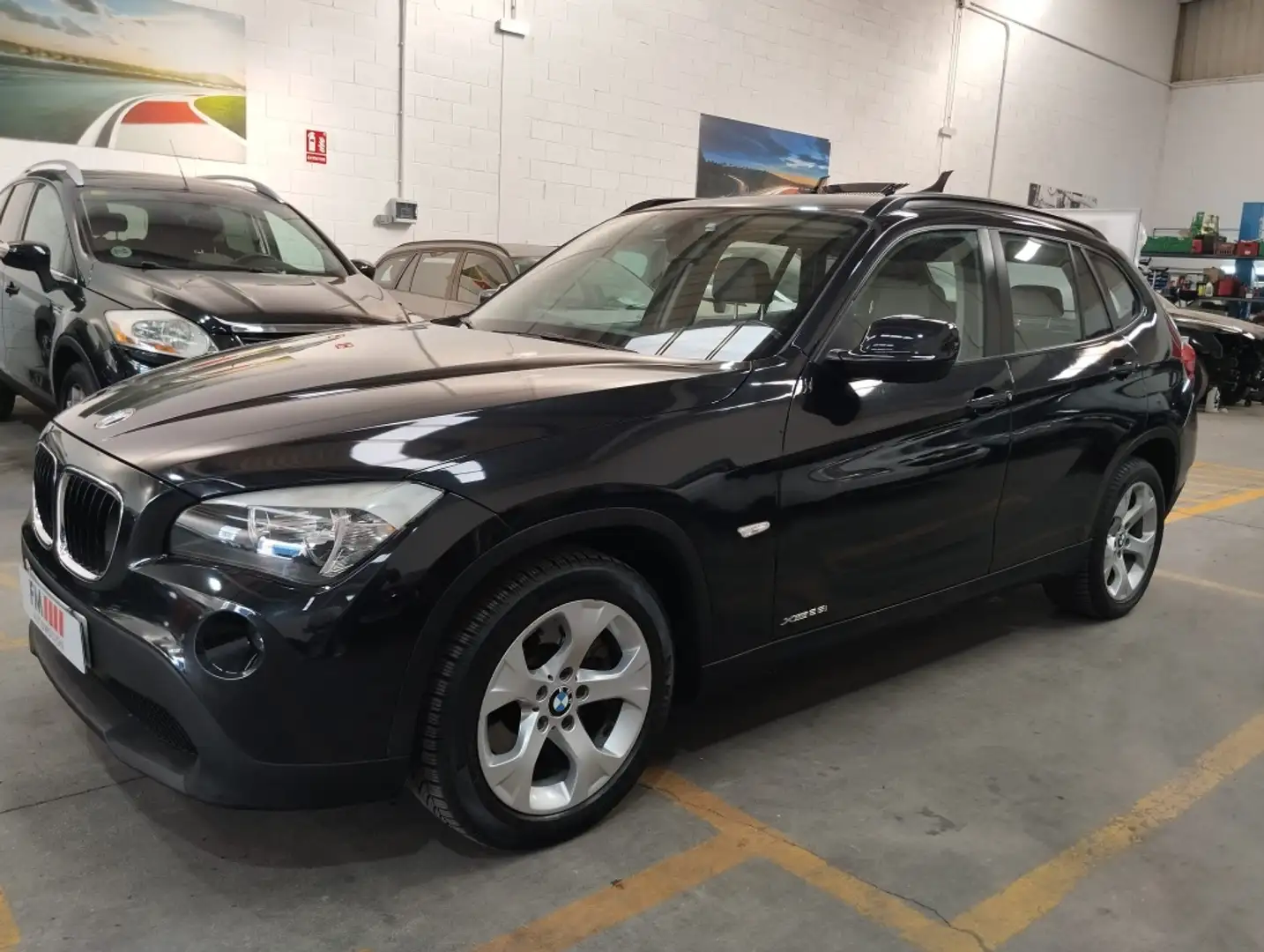 BMW X1 xDrive 25iA Negro - 2