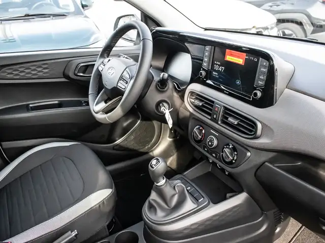 Hyundai I10 view 3