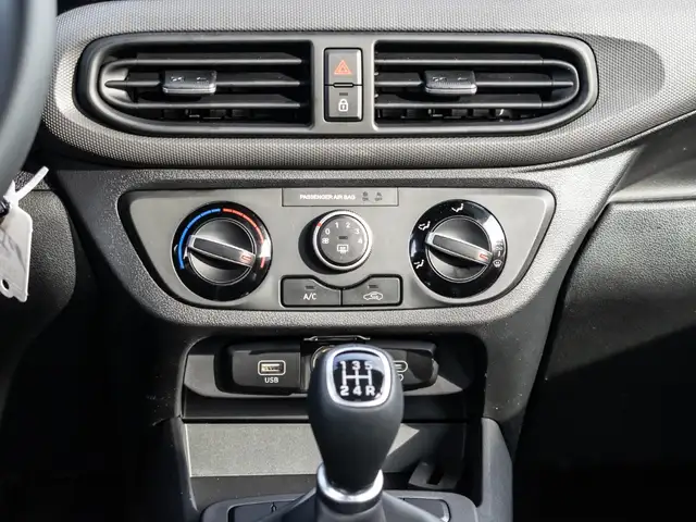 Hyundai I10 view 8