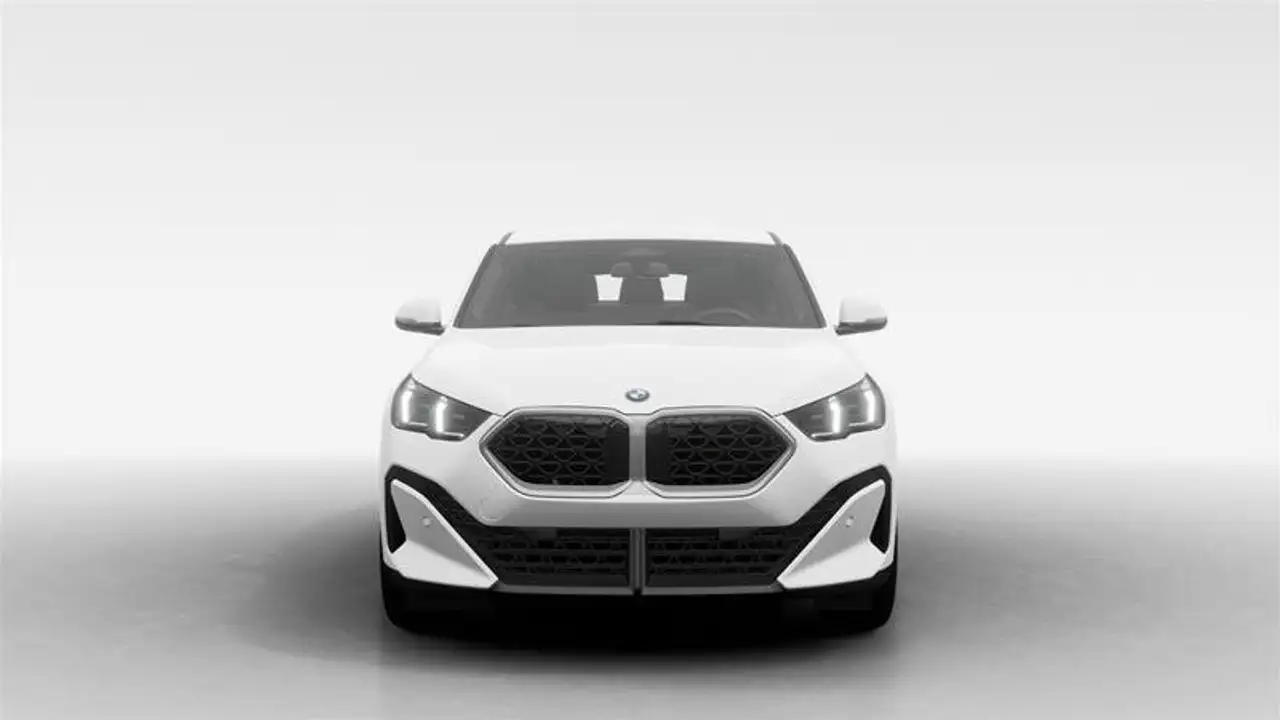BMW X2 photo BMW X2