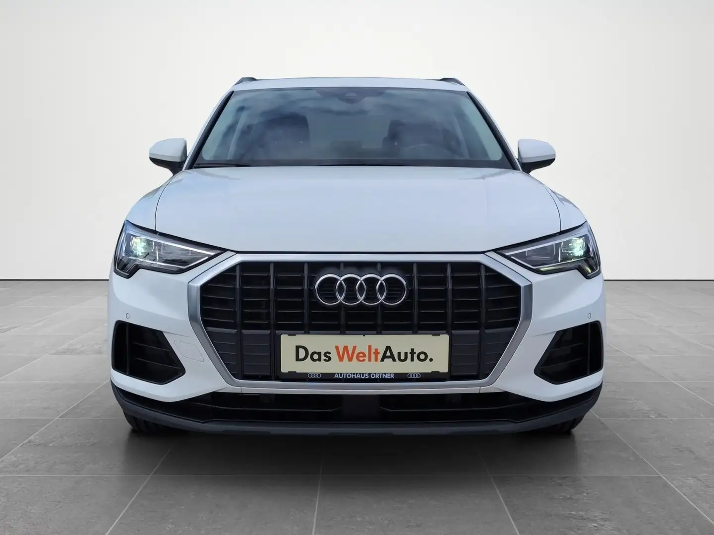 Audi Q3 35 TDI intense Weiß - 2