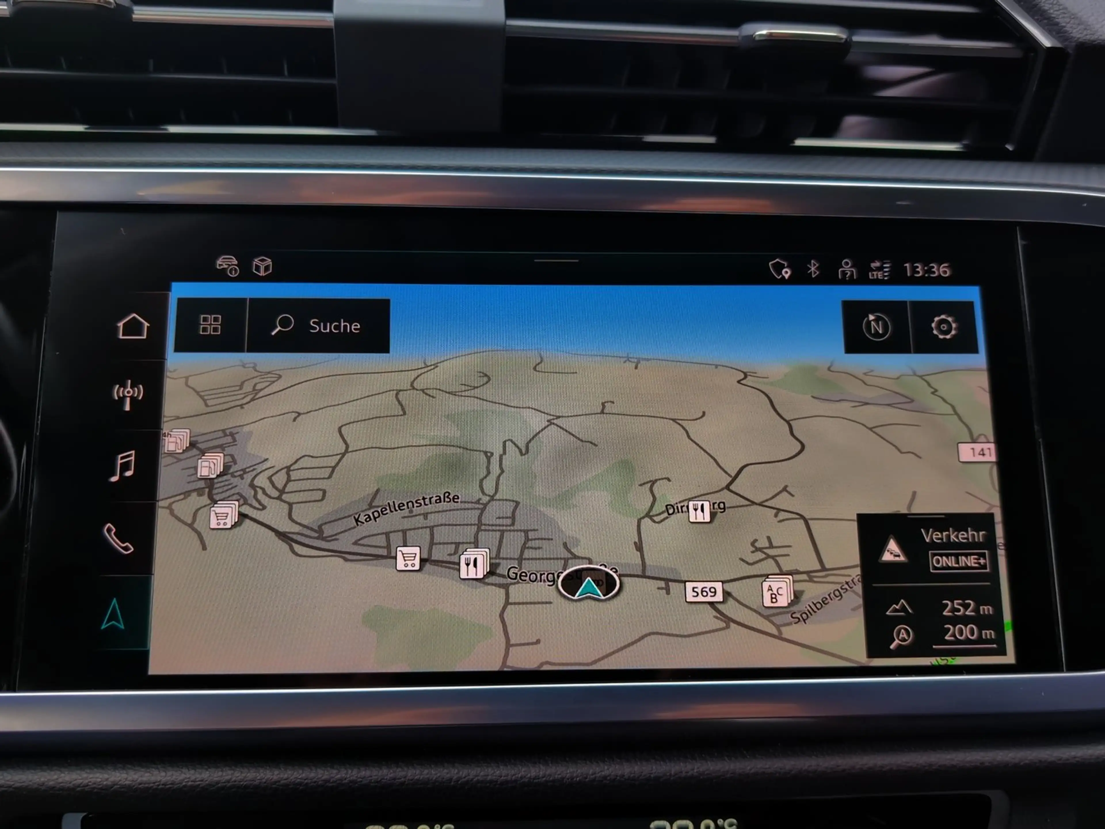 Audi Q3 35 TDI intense — photo 10