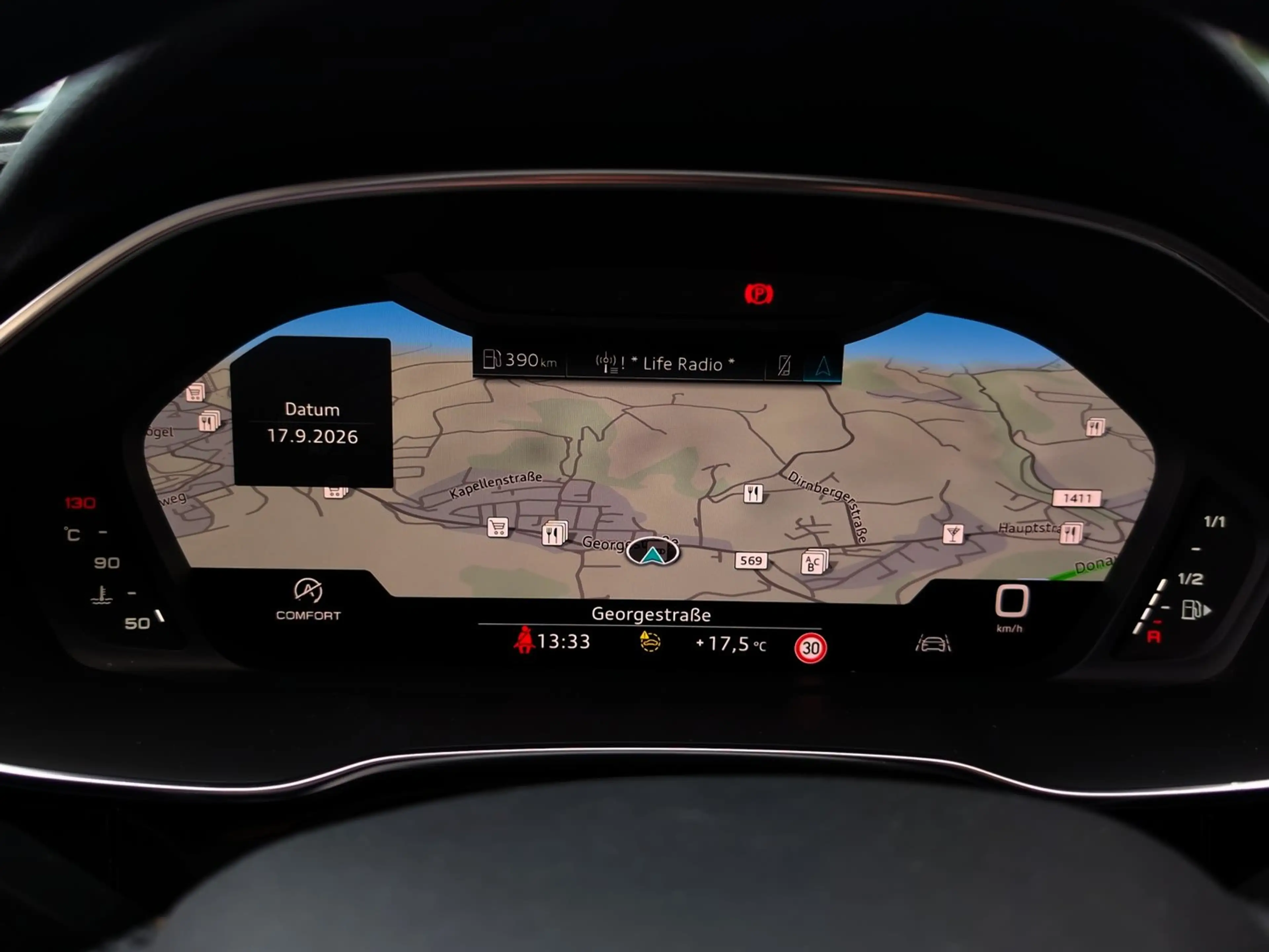Audi Q3 35 TDI intense — photo 8