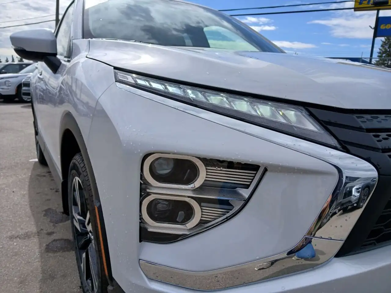 Mitsubishi Eclipse Cross снимка Mitsubishi Eclipse Cross