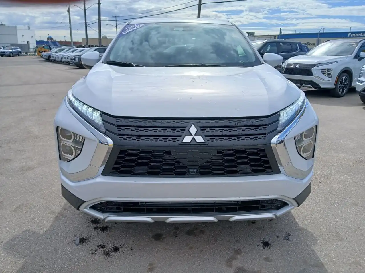 Mitsubishi Eclipse Cross снимка Mitsubishi Eclipse Cross