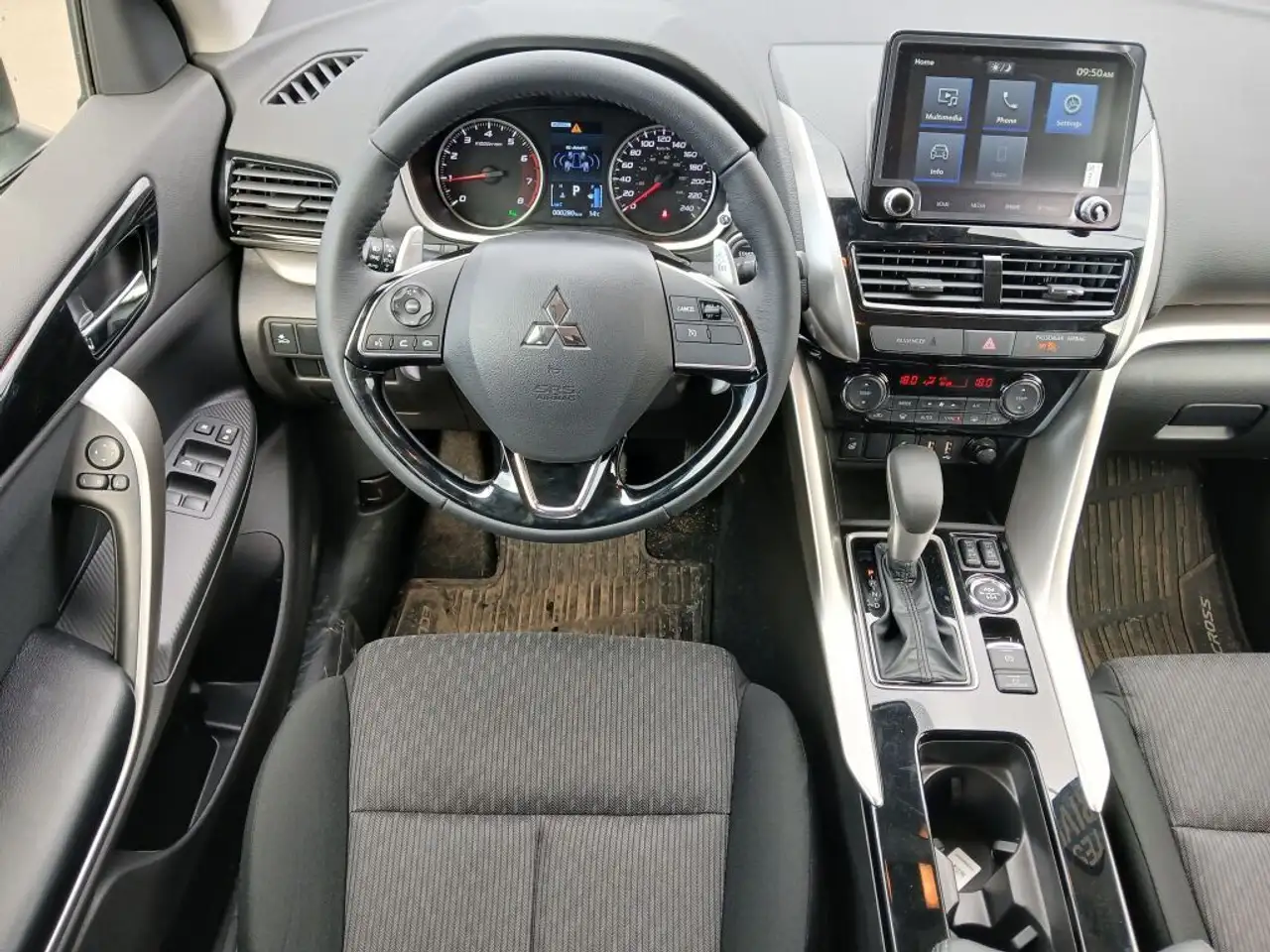 Mitsubishi Eclipse Cross снимка Mitsubishi Eclipse Cross