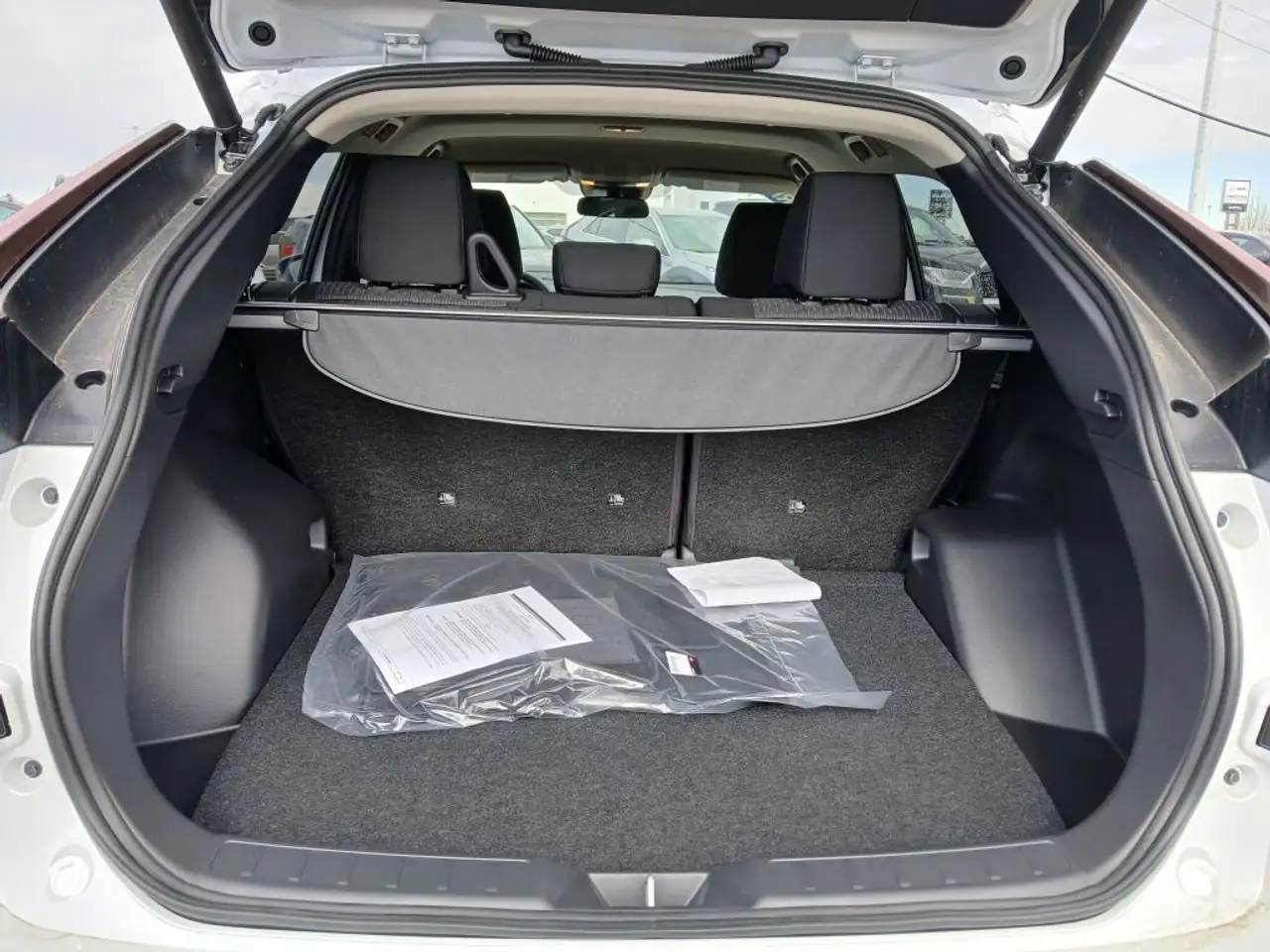 Mitsubishi Eclipse Cross снимка Mitsubishi Eclipse Cross