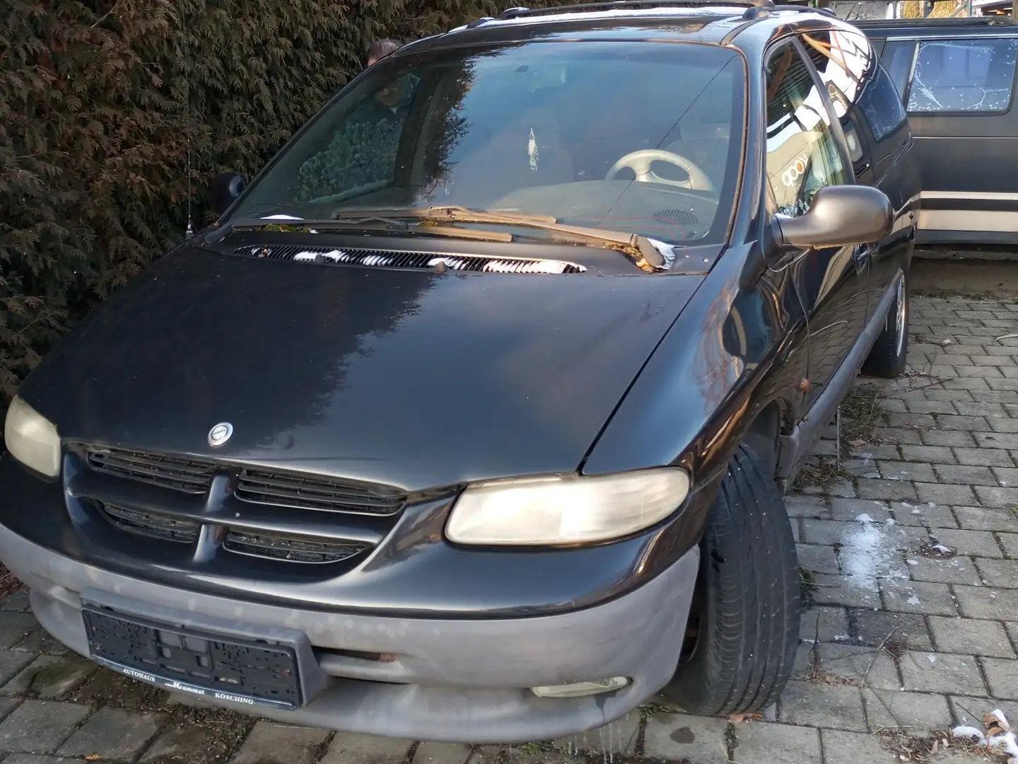 Chrysler Grand Voyager Grand Voyager 3.3 LE Czarny - 1