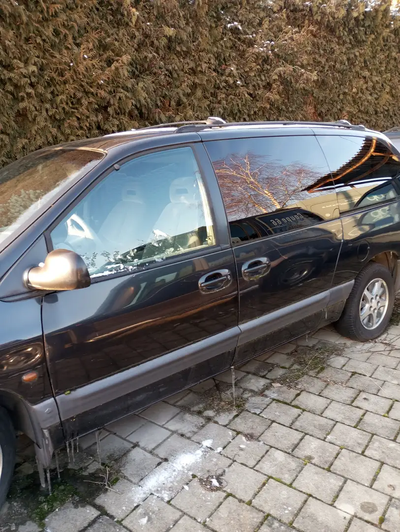 Chrysler Grand Voyager Grand Voyager 3.3 LE Czarny - 2