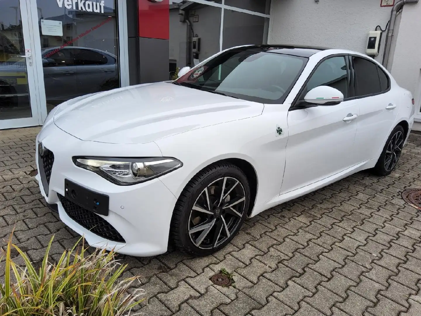 Alfa Romeo Giulia Sprint Weiß - 2
