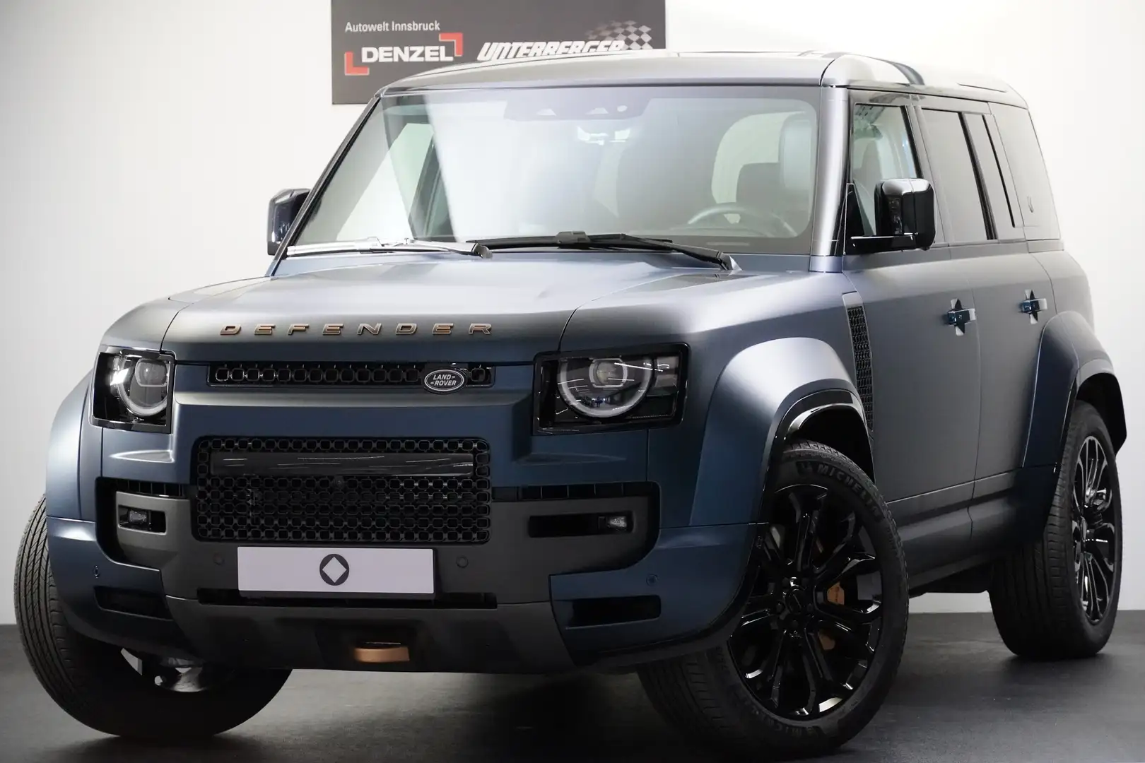 Land Rover Defender Defender 110 4.4 V8 OCTA Blau - 2