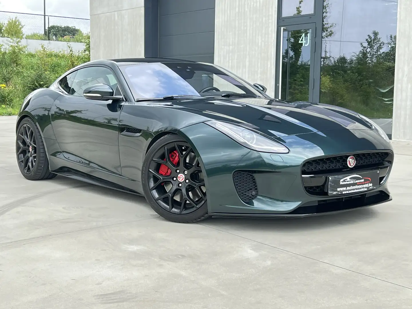 Jaguar F-Type 2.0i Coupé / 300 PK/ PANO/ CARPLAY/ CAMERA/ NEW Vert - 1