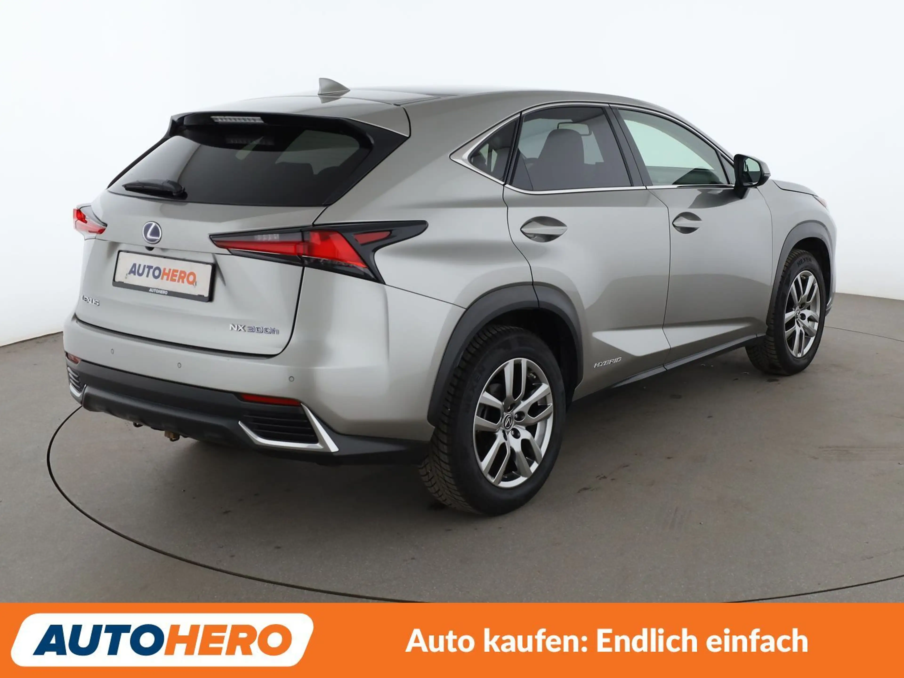 Lexus NX 300h NX 300h E-Four Executive Line Aut.*NAVI*LED*ACC* — photo 6