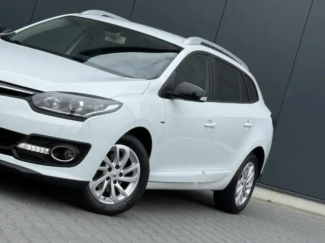 Renault Megane view 6