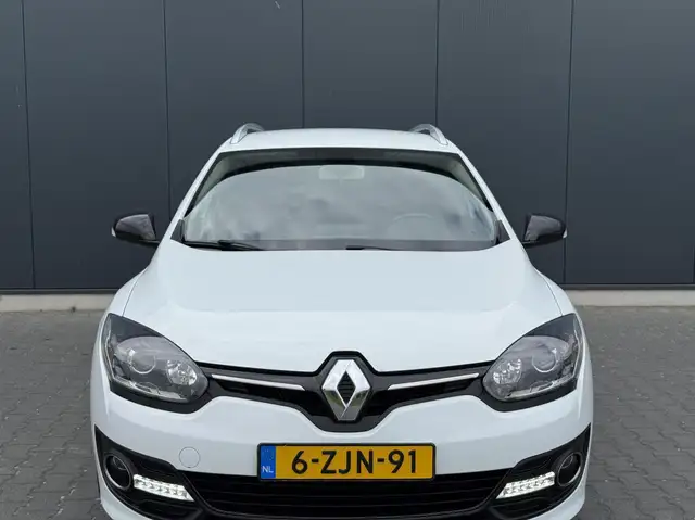 Renault Megane view 14