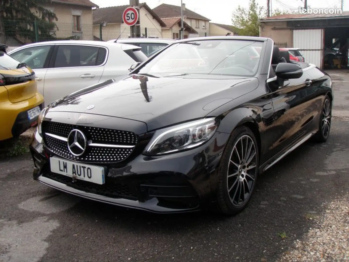 Mercedes-Benz C 220 Mercedes IV (2) CABRIOLET 220 D AMG LINE 9G-TRONIC Noir - 1