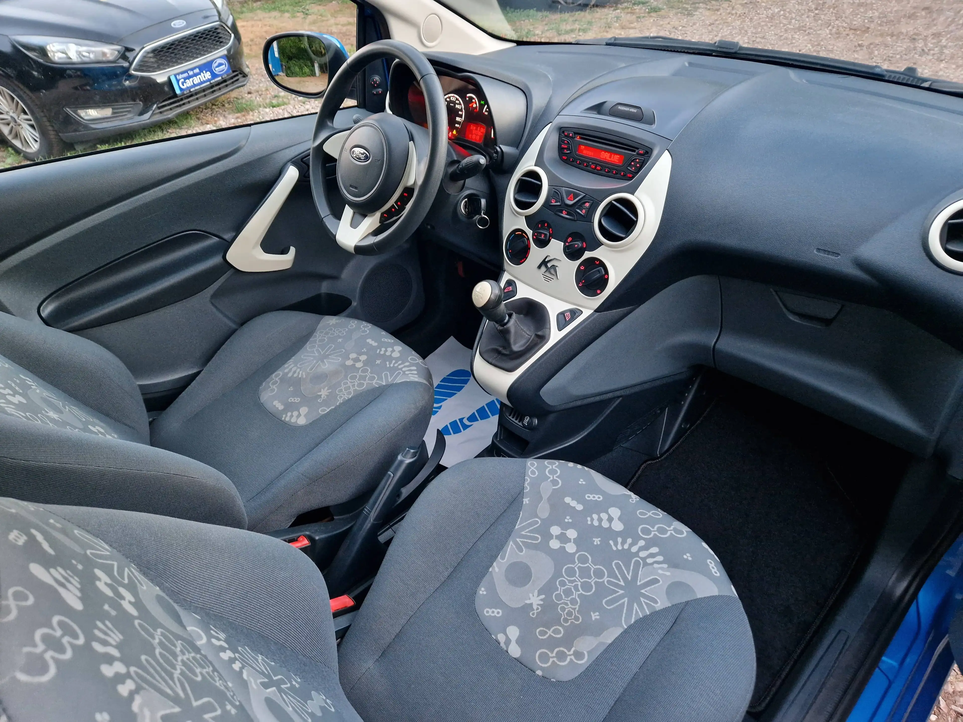 Ford Ka/Ka+ 1.2 Klima 97Tkm ESP Alu TÜVNEU USB Bluetooth — photo 11