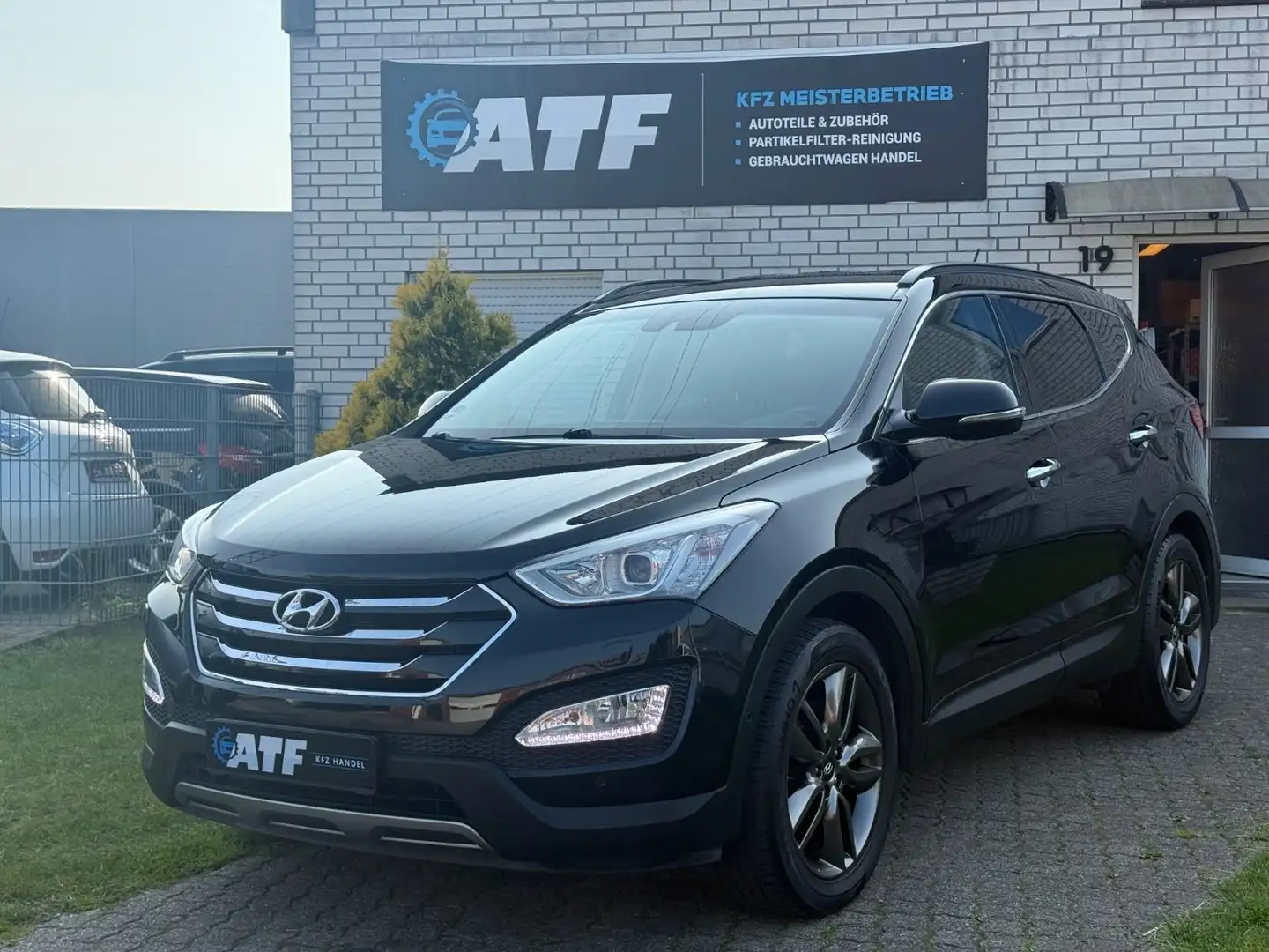 Hyundai SANTA FE Premium 4WD Černá - 1